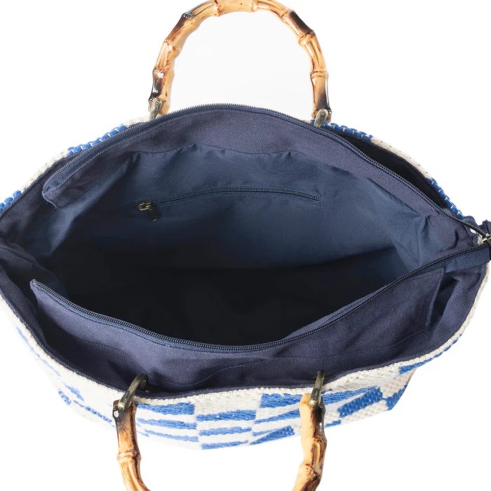 🚨LAST ONE🚨Blue and White Checkered Tote Bag - Picture 2 of 2
